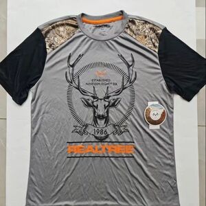 Realtree Gray and Black Short Sleeve Tee with Deer Design